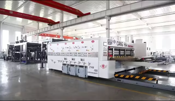 巨无霸三色水墨印刷粘钉一体打包联动线